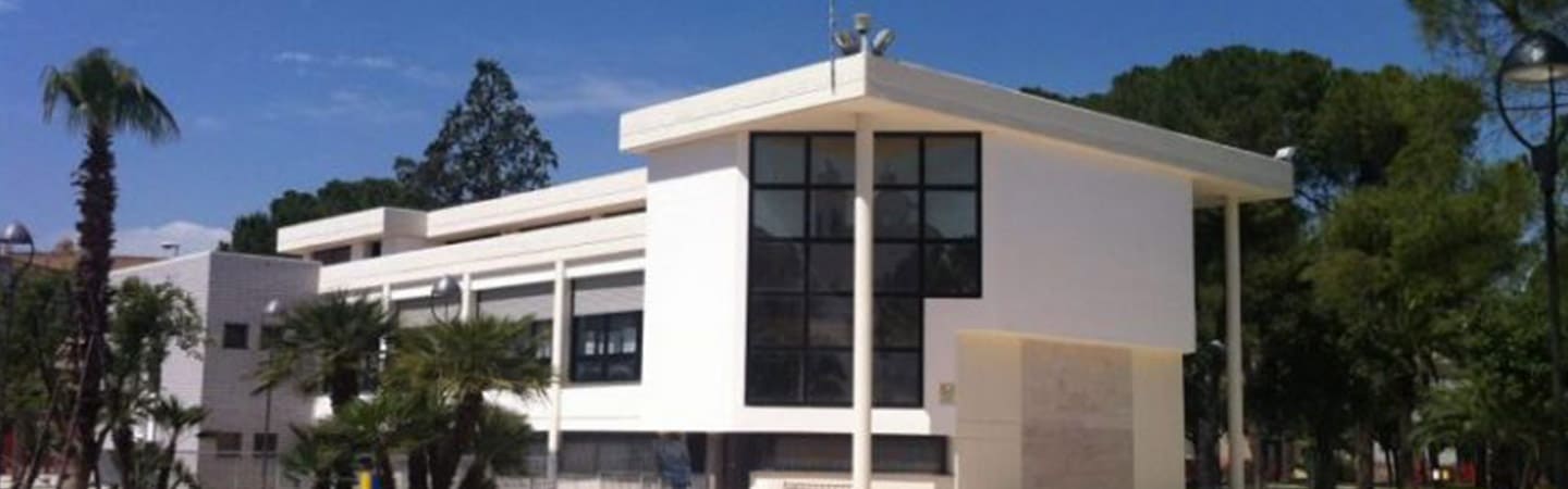 hero cultura biblioteca desk