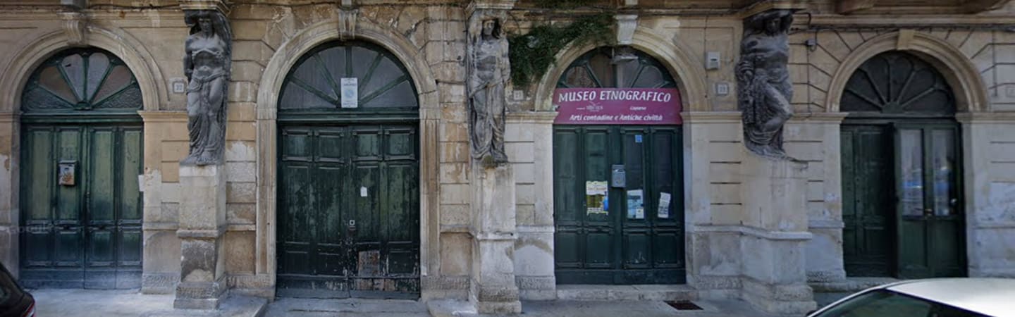 hero cultura museo desk