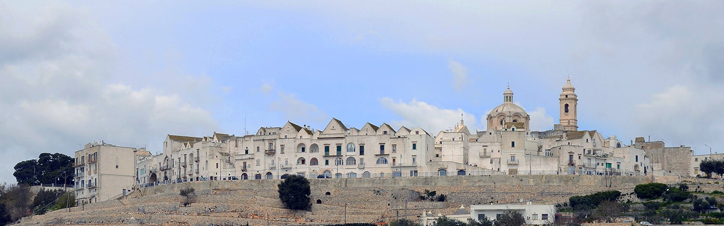 hero dintorni locorotondo desk