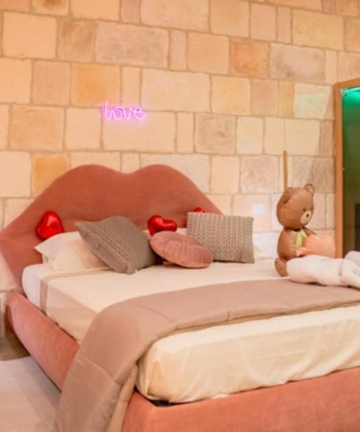 Rose suites and apartment